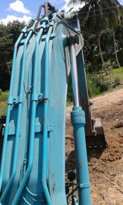 ขายรถแบคโฮ KOBELCO SK200-8 YN12 super X เอกสารอินวอย ไมล์ 6700 ชม.ราคา 2130000