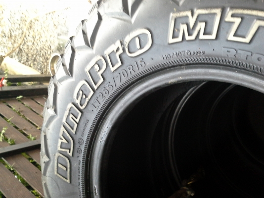 ยางhankook 265/70/16 ถูกๆไม่มีที่เก็บครับ