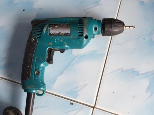 ขายสว่าน makita 6413 มือสองครับ