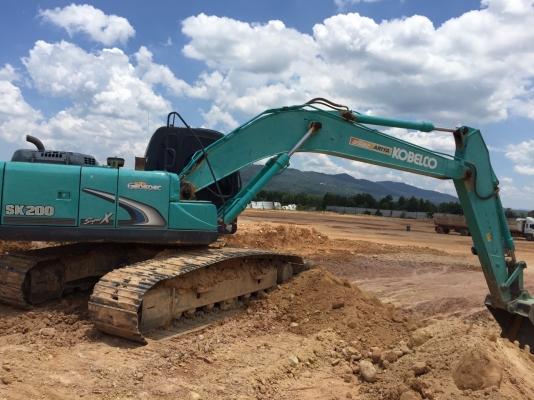 ขายรถแบคโฮ KOBELCO SK200-8 YN12 super X เอกสารอินวอย ไมล์ 7100 ชม.ราคา 2100000