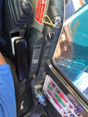 ขายรถแบคโฮ KOBELCO SK200-8 YN12 super X เอกสารอินวอย ไมล์ 7100 ชม.ราคา 2100000