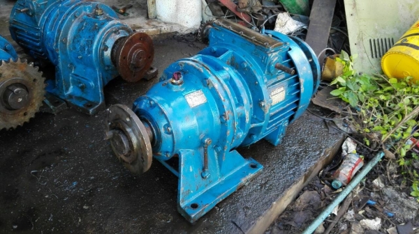 Sale>> หัวเกียร์ทดปรับรอบ Sumitomo  อัตราทด 1:17 ใช้กับมอเตอร์ 5 HP. ขึ้นไป สภาพสวยแน่นๆ!! โทร 089-2499-123 นครปฐม