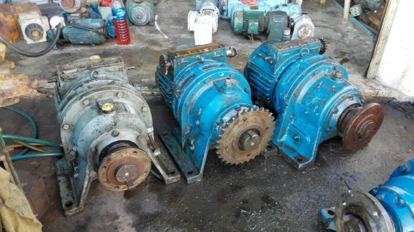 Sale>> หัวเกียร์ทดปรับรอบ Sumitomo อัตราทด 1:59 ใช้กับมอเตอร์ 3 HP.ขึ้นไป สภาพสวยแน่น!! มี 3 ตัว โทร 089-2499-123 นครปฐม