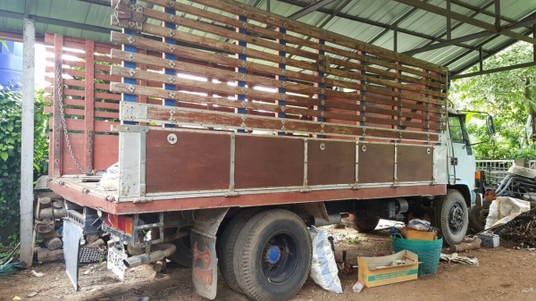 ขาย 6 ล้อ ISUZU ROCKY 175 ยาง 900 กระบะยาว 5.50 เมตร เครื่อง 6BG1 175 แรงม้า คัสซีสวยตลอดเส้น พวงมาลัยพาวเวอร์ ทะเบียนพร้อมโอนครับ