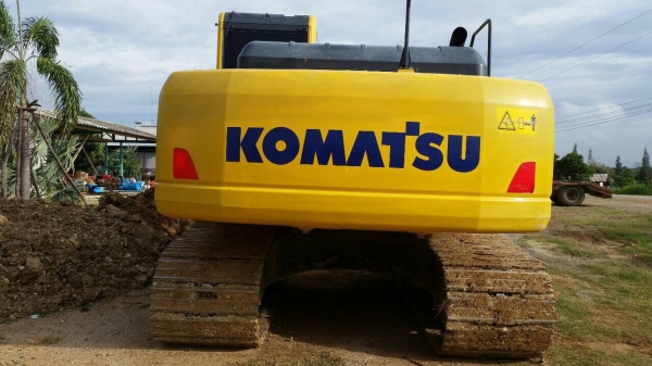 ขายด่วน!!komatsu  PC200-8MO ไมล์ชม.2,345 สภาพสวยมากๆค่ะ