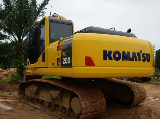 ขายด่วน!!komatsu  PC200-8MO ไมล์ชม.2,345 สภาพสวยมากๆค่ะ