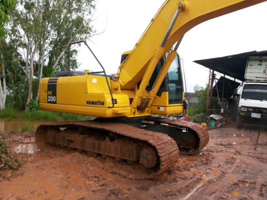 ขายด่วน!!Komatsu PC200-7 ไมล์ 7,000 สภาพสวยค่ะ