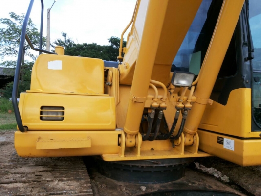 ขายด่วน!!Komatsu PC200-7 ไมล์ 7,000 สภาพสวยค่ะ