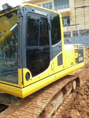 ขายดาวน์ !! Komatsu PC200-8MO 1,430 ชม. สภาพสวยค่ะ