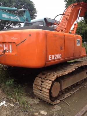 ขายด่วน อะใหล่HITACHI EX200-2 ตัดขายอะใหล่นะครับ ตัดวันนี้ครับ