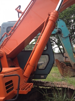 ขายด่วน อะใหล่HITACHI EX200-2 ตัดขายอะใหล่นะครับ ตัดวันนี้ครับ ขายด่วน อะใหล่HITACHI EX200-2 ตัดขายอะใหล่นะครับ ตัดวันนี้ครับ