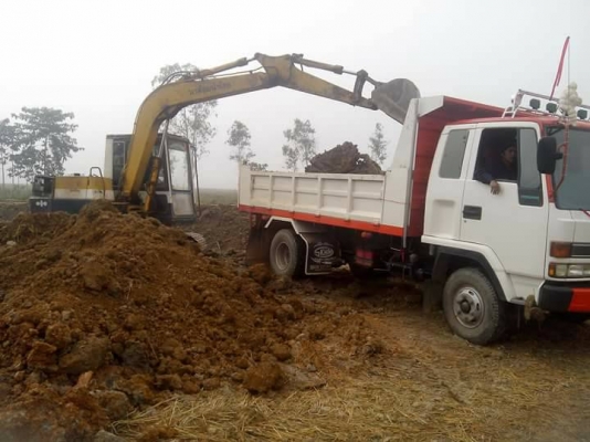 รถขุด KOMATSU PC60-5 .