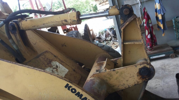 ขายรถตักล้อยาง KOMATSU 510 ราคา 500000