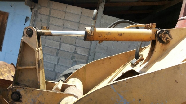 ขายรถตักล้อยาง KOMATSU 510 ราคา 500000