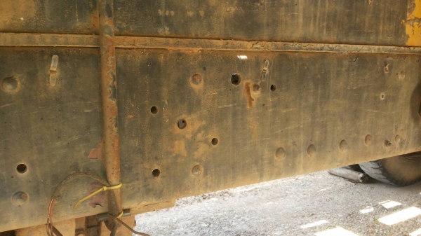 ขายรถบรรทุก 10 ล้อเทรลเลอร์ NISSAN UD CWM430M 230 แรงม้า ราคา 700000