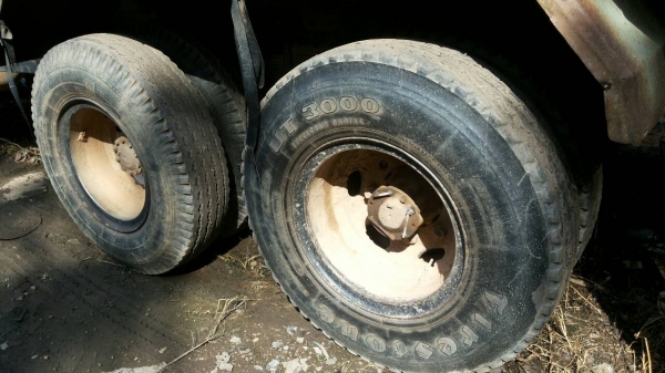 ขายรถบรรทุก 10 ล้อดัมพ์ HINO FM2K240 ปี 2545 2 เพลาสมอเงิน ราคา 1000000