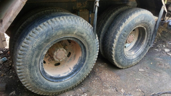 ขายรถบรรทุก 10 ล้อดัมพ์ HINO FM2K240 ปี 2545 2 เพลาสมอเงิน ราคา 1000000