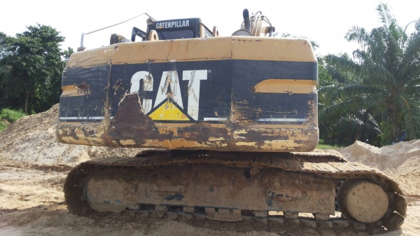 ขายรถแบคโฮ CAT 320 V2 เอกสารเล่มทะเบียน ราคา 750000