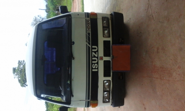 ขายด่วน รถบรรทุก4ล้อ สภาพตัวถังดี ราคาถูกเจ้าของขายเอง