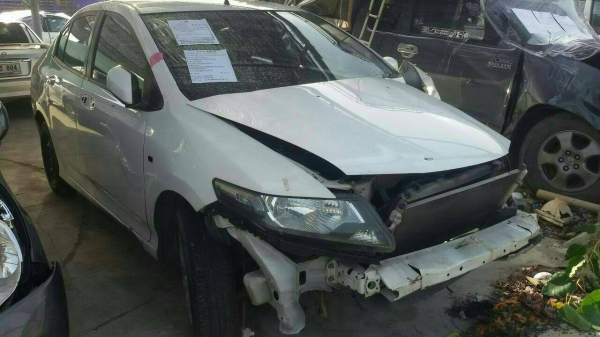 ขายชิตี้ปี2011พร้อมใช้งาน รถเคยชนมา ทำเส็ดแล้ว แจ้งจอด จดใหม่แล้ว พร้อมโอน ขาย199000บาท