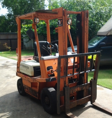 ขาย FORKLIFT TOYOTA 4FGL10 เก่านอก ตามสภาพ