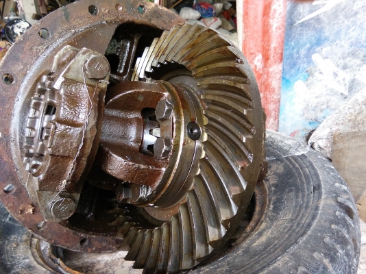 ขายเฟืองท้าย ฮีโน่ 8 น๊อต