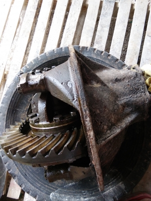 ขายเฟืองท้าย ฮีโน่ 8 น๊อต