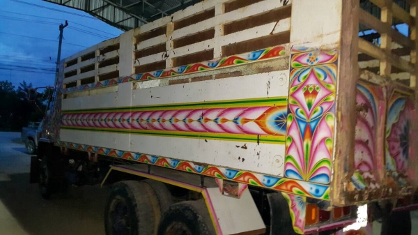 อีซูซุร้อคกี้ 240 ดั้ม อีซูซุร้อคกี้ 240 ดั้ม