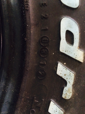 ขายยางใหม่ BF Goodrich 30x9.5R15 ปี12ยางใหม่มี2เส้นครับ