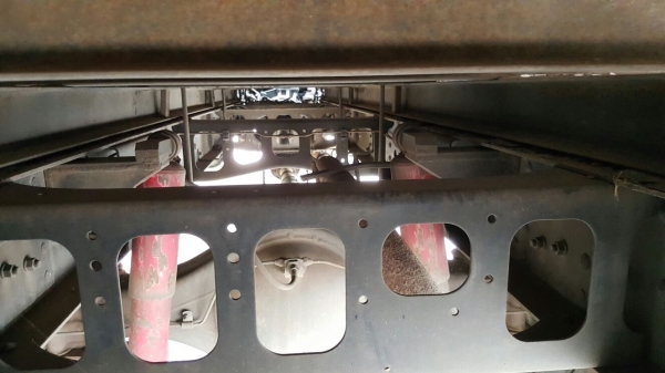 รถฮีโน่ 6 ล้อ หลังถนน FC - 112  /  117 แรงม้า. ปี 35    สนใจติดต่อ   081 - 6079515