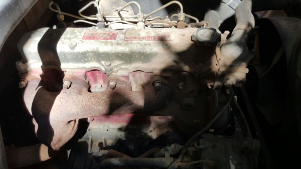 รถฮีโน่ 6 ล้อ หลังถนน FC - 112  /  117 แรงม้า. ปี 35    สนใจติดต่อ   081 - 6079515