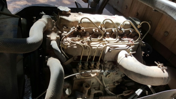 รถฮีโน่ 6 ล้อ หลังถนน FC - 112  /  117 แรงม้า. ปี 35    สนใจติดต่อ   081 - 6079515