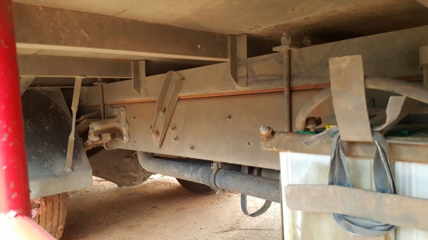 รถฮีโน่ 6 ล้อ ตู้แห้ง FC4J - 150 แรงม้า. ปี 48     สนใจติดต่อ  081 - 6079515