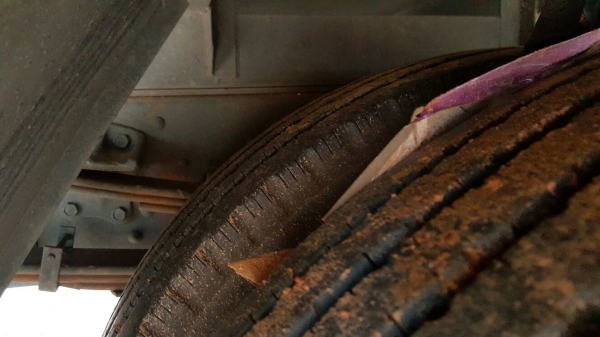 รถฮีโน่ 6 ล้อ ตู้แห้ง FC4J - 150 แรงม้า. ปี 48     สนใจติดต่อ  081 - 6079515