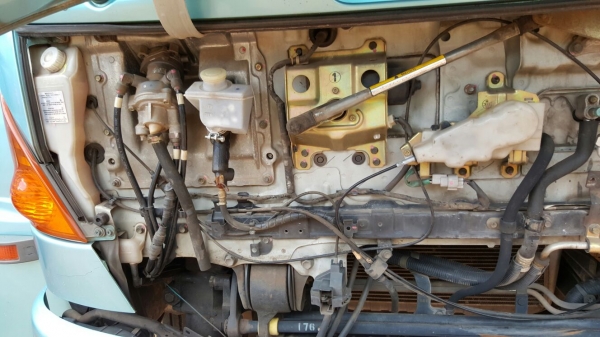 รถฮีโน่ 6 ล้อ ตู้แห้ง FC4J - 150 แรงม้า. ปี 48     สนใจติดต่อ  081 - 6079515