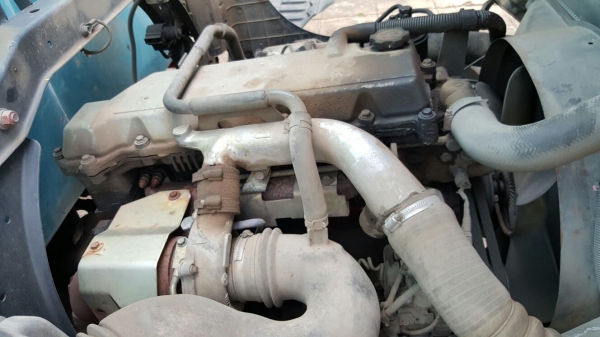 รถฮีโน่ 6 ล้อ ตู้แห้ง FC4J - 150 แรงม้า. ปี 48     สนใจติดต่อ  081 - 6079515