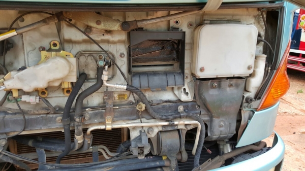 รถฮีโน่ 6 ล้อ ตู้แห้ง FC4J - 150 แรงม้า. ปี 48     สนใจติดต่อ  081 - 6079515