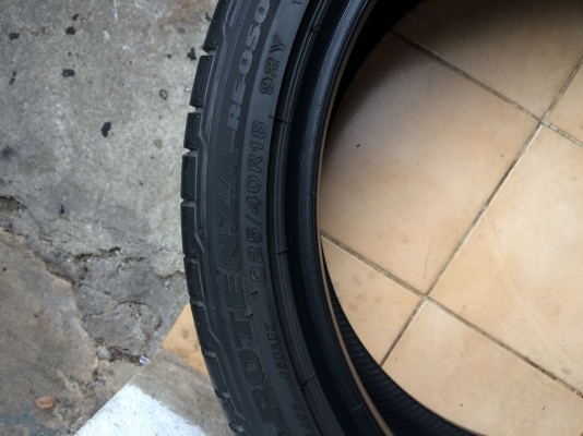 ขายยางขอบ 18" 225/40R18 Bridgestone Potenza RE050A ปี 12 สภาพสวย 2 เส้นขาย2,700 สวยงามครับ สนใจโทร คุณแจ๊ค 06-2121-9299 ดูยางแถวดอนเมืองซอยวิภาวดีรังสิต35 ขายยางขอบ 18" 225/40R18 Bridgestone Potenza RE050A ปี 12 สภาพสวย 2 เส้นขาย2,700 สวยงามครับ สนใจโทร คุณแจ๊ค 06-2121-9299 ดูยางแถวดอนเมืองซอยวิภาวดีรังสิต35