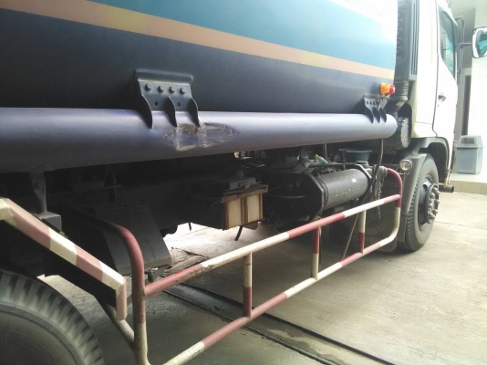 สิบล้อ ฮีโน่ FL1J 220 ปี48 บรรทุกน้ำมัน 16,000ลิต สภาพพร้อมใช้ สวยเดิมทั้งคัน