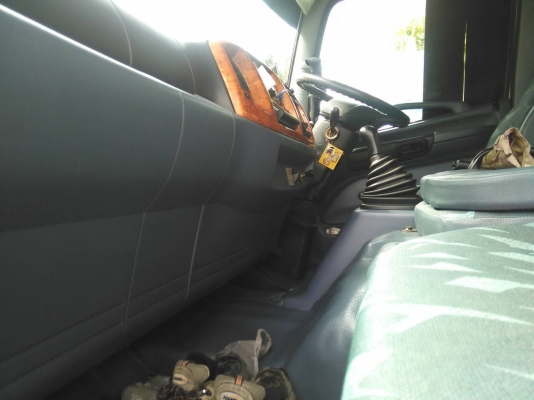 สิบล้อ ฮีโน่ FL1J 220 ปี48 บรรทุกน้ำมัน 16,000ลิต สภาพพร้อมใช้ สวยเดิมทั้งคัน