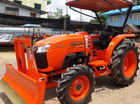 ปัญญาแทรคเตอร์..จัดมาให้ครับ ด่วน!!!คูโบต้า L3608 พร้อมใบมีดคานล่าง พร้อม โรตาลี่ เล่มทะเบียนพร้อม จัดส่ง ประเทศเมียนมาร์