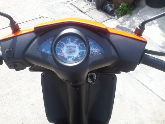 ขายฮอนด้าคลิกเครื่องเดิม รถบ้าน น่าใช้