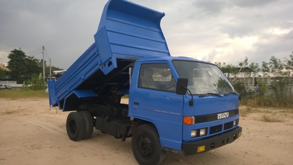 ขายถูก 6 ล้อดั้มพ์  ISUZU NPR59G  รถพร้อมใช้เอกสารพร้อมโอน ด่วน 084-4746057