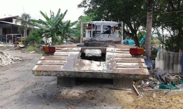 สิบล้อ MITSUBISHI FN527 บรรทุกแบคโฮ 200 ได้