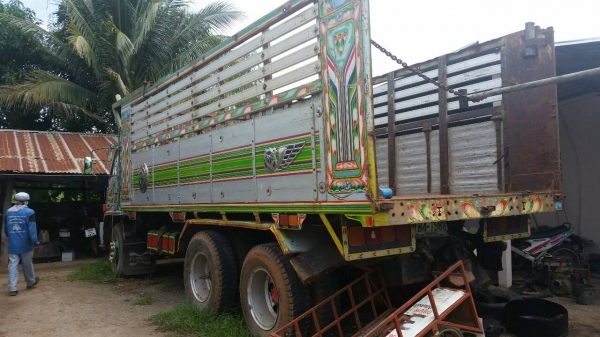 ขายรถพ่วง lockky 195 แม่ดรั้ม ลูกไม่ดรั้ม สภาพพร้อมใช้งานเอกสารพร้อม ยางดี 18 เส้น ขายรถพ่วง lockky 195 แม่ดรั้ม ลูกไม่ดรั้ม สภาพพร้อมใช้งานเอกสารพร้อม ยางดี 18 เส้น