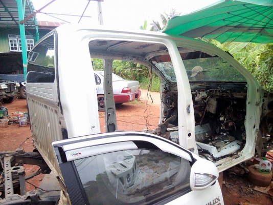 ระเบิดอะไหล่ วีโก้ 4 ประตูครับ