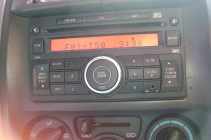 วิทยุติดรถยนต์ 2 din เล่น cd , mp3 ของ nissan navara