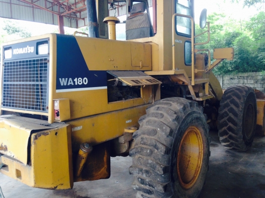 ขายด่วนรถตักเอวอ่อนWA-180-1รถพร้อมใช้งานรถสวยเดิม