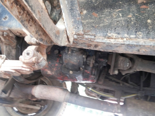 ฝากขายสิบล้อหน้ายาวสองเพลา ฝากขายสิบล้อหน้ายาวสองเพลา