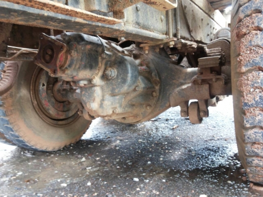 ฝากขายสิบล้อหน้ายาวสองเพลา ฝากขายสิบล้อหน้ายาวสองเพลา